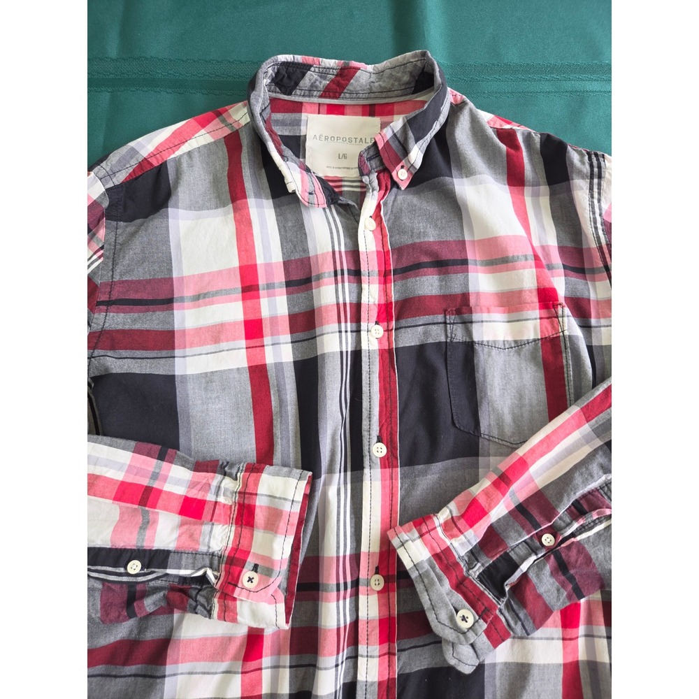 Aeropostale Mens Plaid Button Down Shirt Red Black White Long Sleeve Large